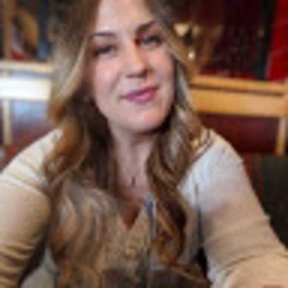 Meet your Posher, Chelsea - Picture 1 of 1